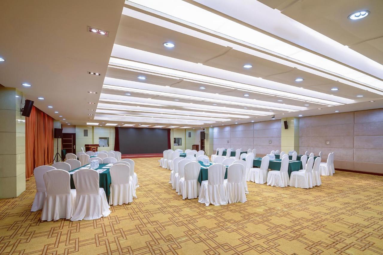 Grand Metropark Hotel Shandong Цзінань Екстер'єр фото